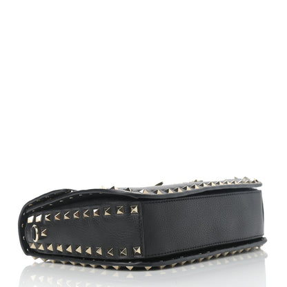 Valentino Garavani Pebbled Calfskin Medium Rockstud Flap Saddle Bag Black 4 of 12