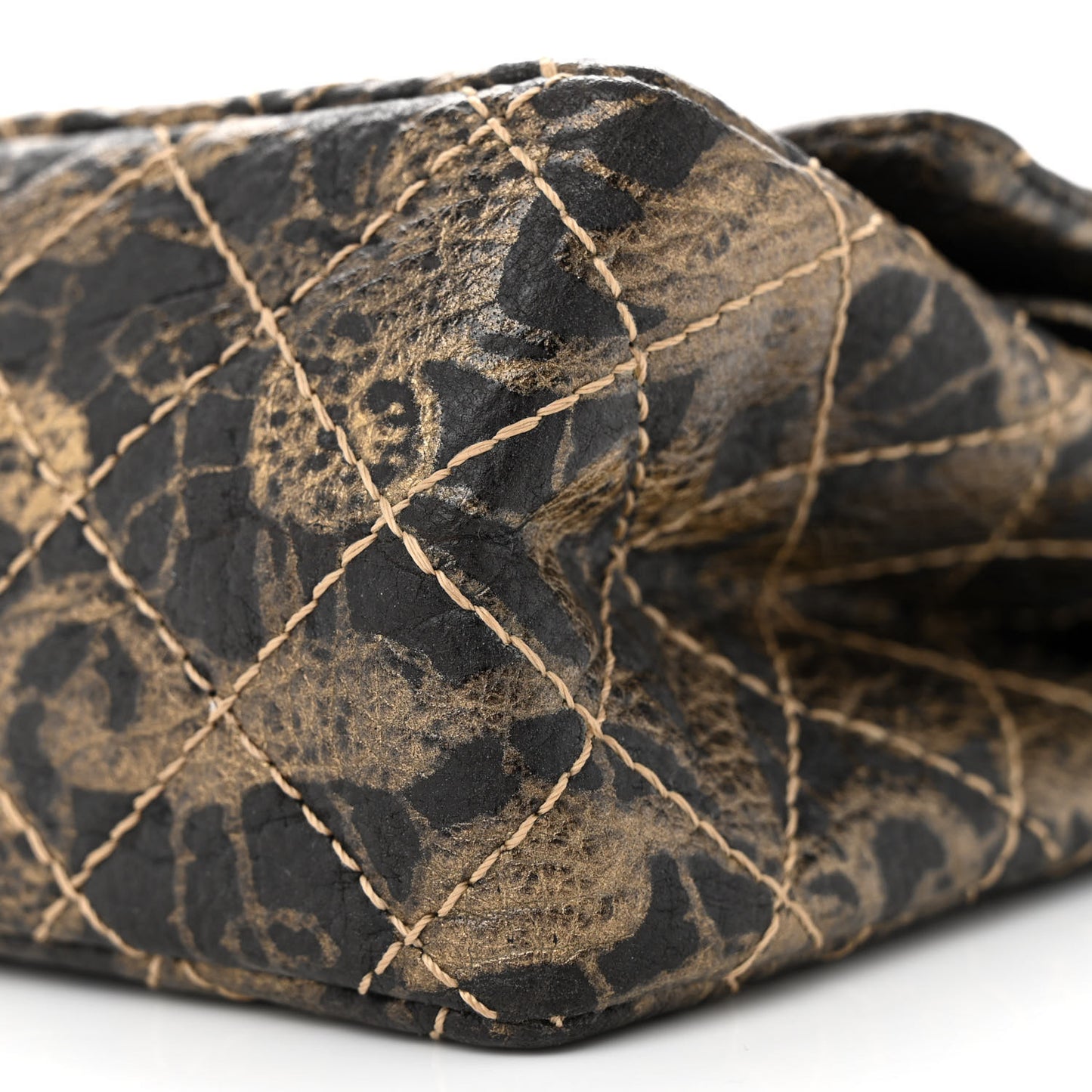 Printed Grained Calfskin 2.55 Reissue 225 Flap Black Gold