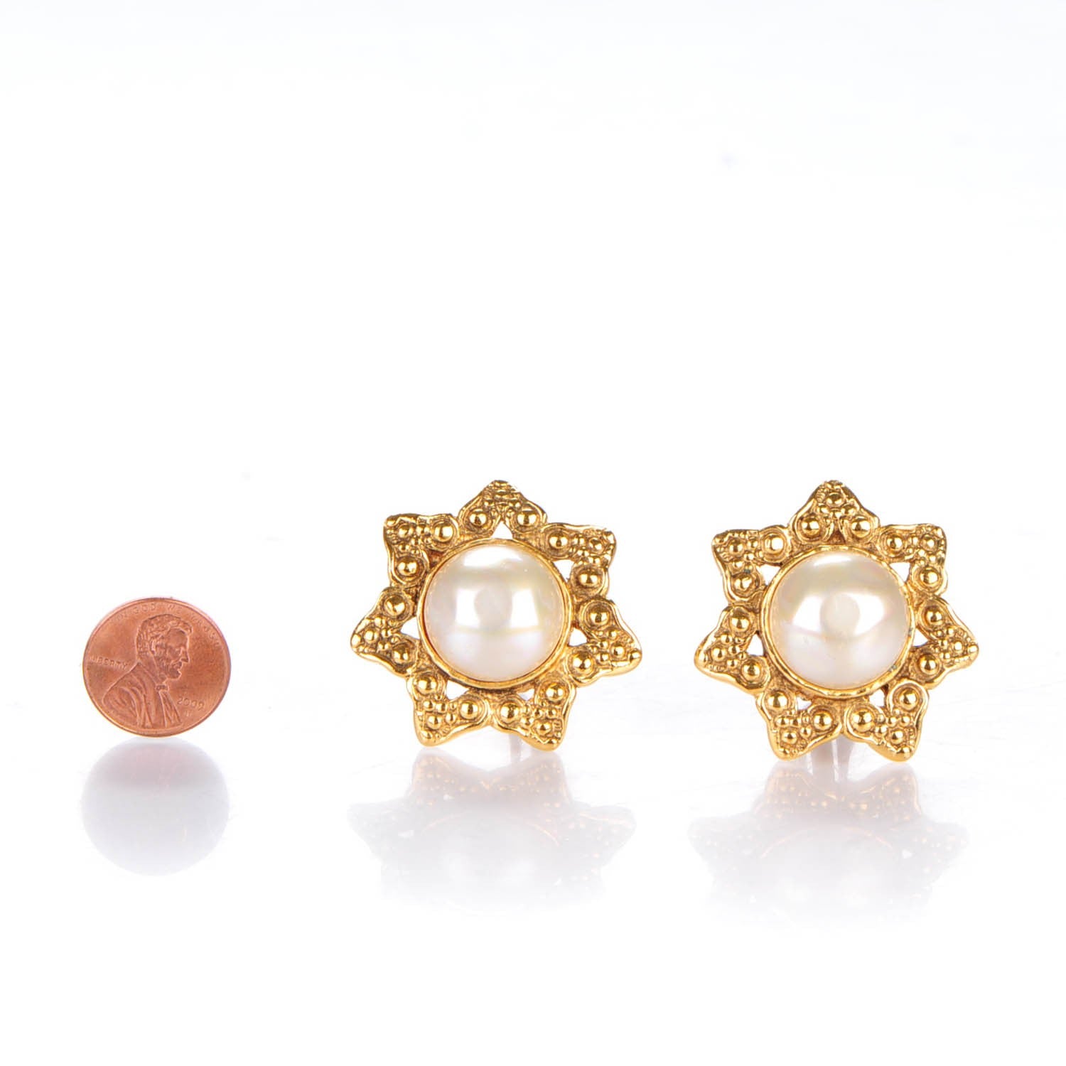 Chanel Pearl Clip On Earrings Gold 2 of 5