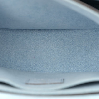 Louis Vuitton Grained Calfskin Lockme Tender Bleu Nuage 5 of 11