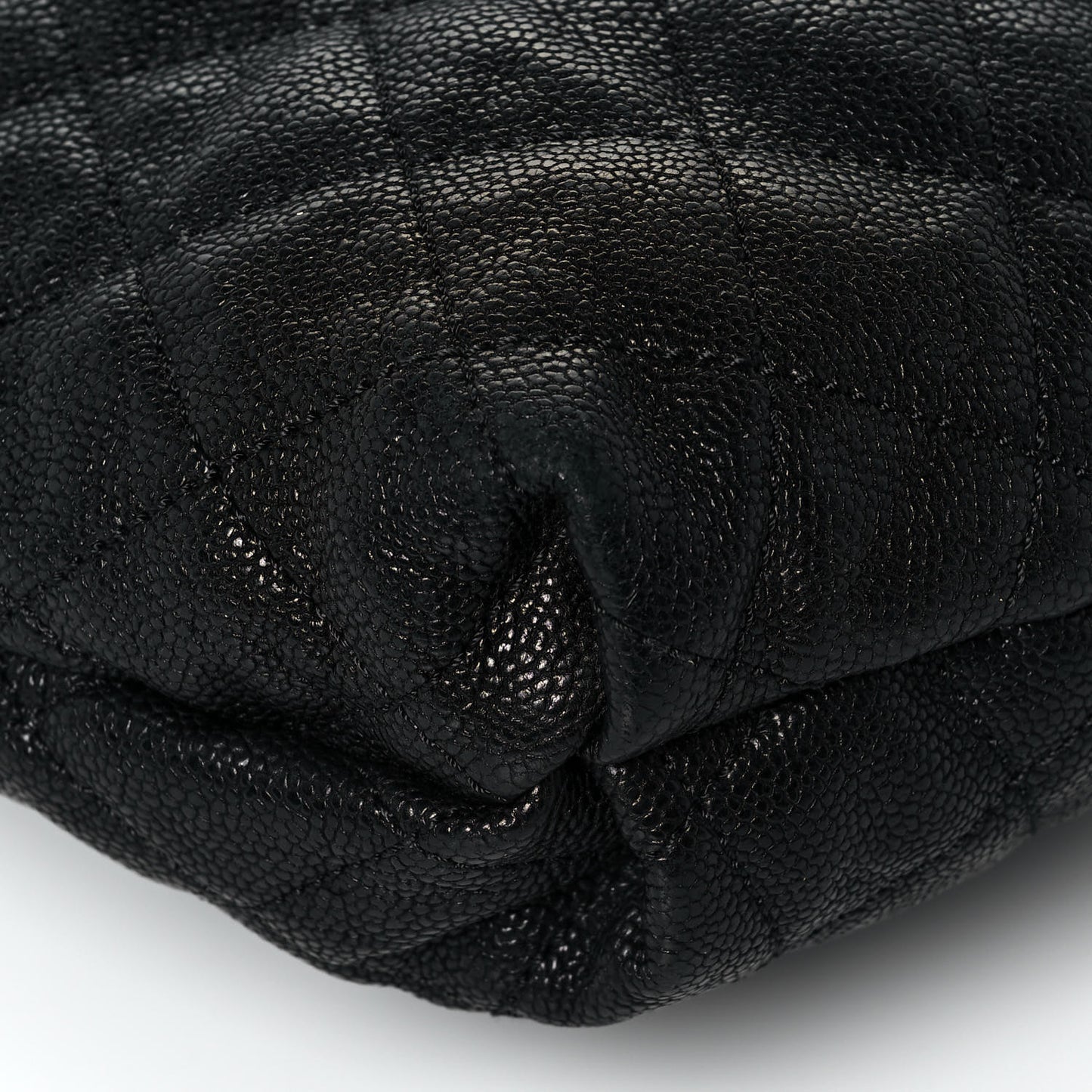 Distressed Glazed Caviar Quilted Large Elastic Tote Black