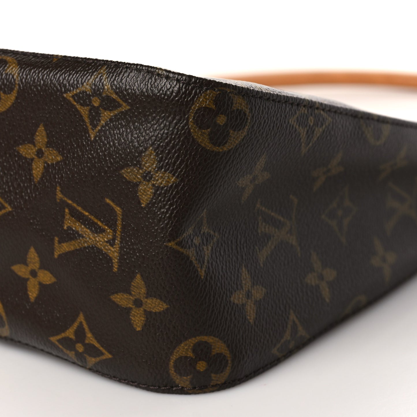 Monogram Looping MM