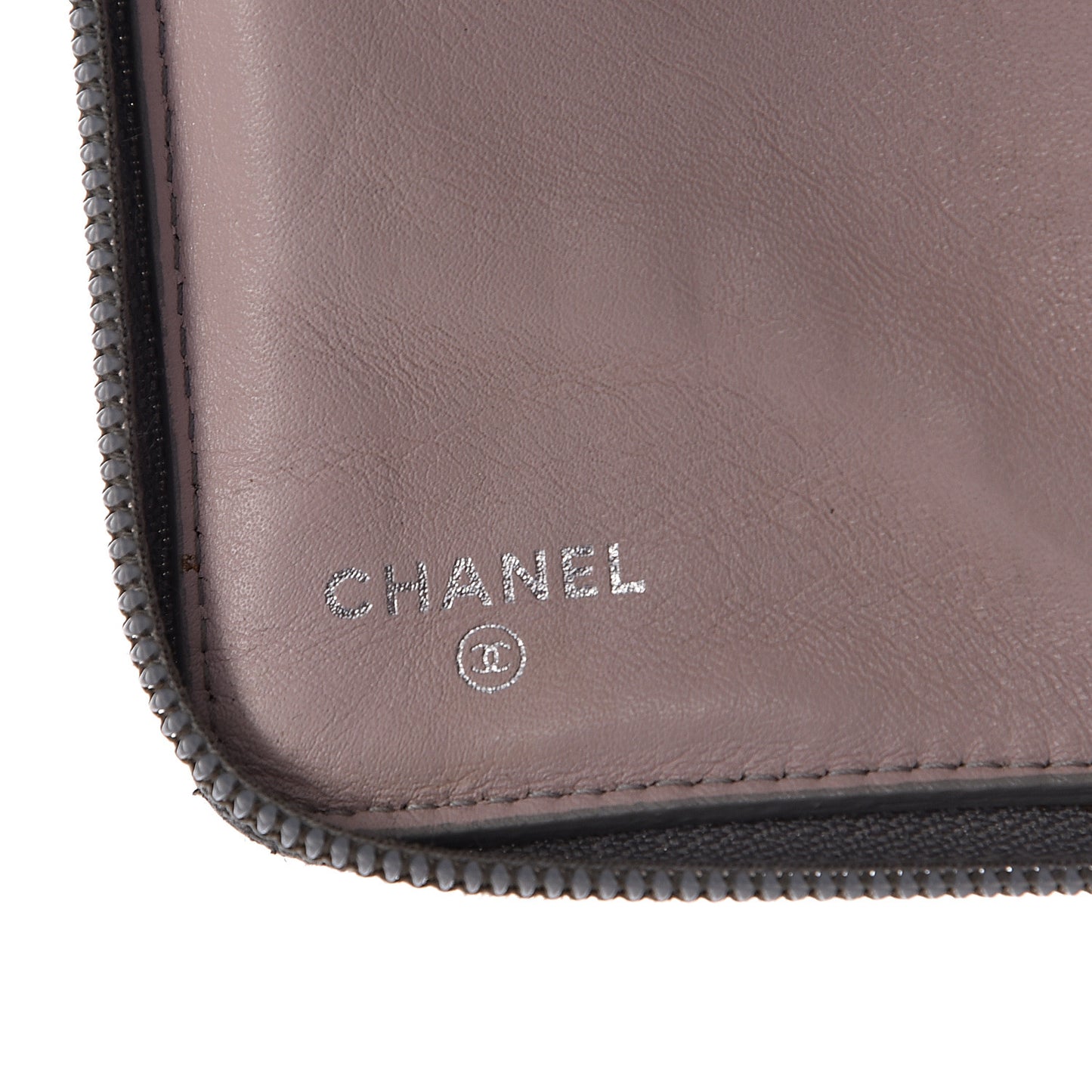 Metallic Aged Calfskin Quilted Palette Large Zip Around Organizer Wallet Silver
