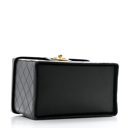 Chanel Calfskin Stitch Vanity Case Black 4 of 14