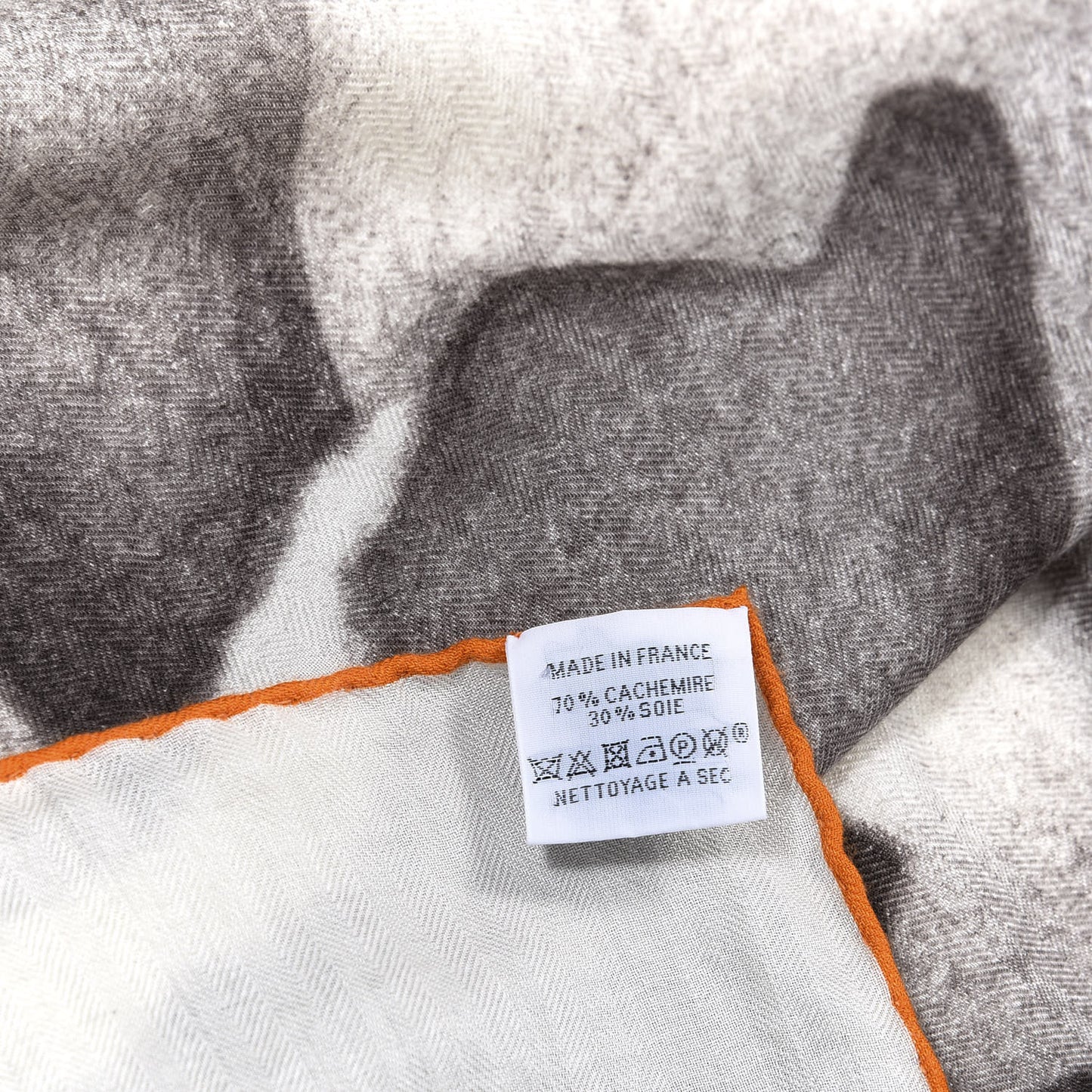 Cashmere Silk Une Rose Pour Alma Shawl 140 White Sepia Orange