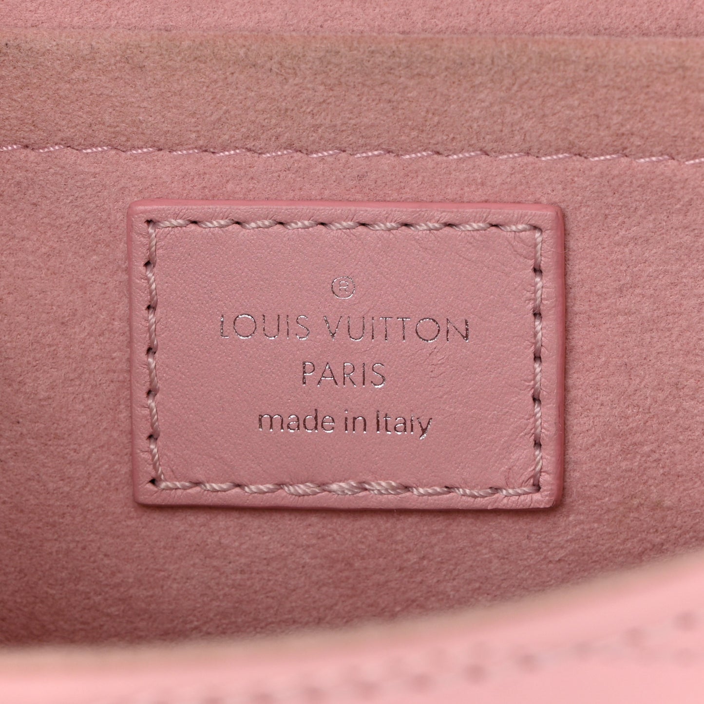 Calfskin New Wave Chain MM Smoothie Pink