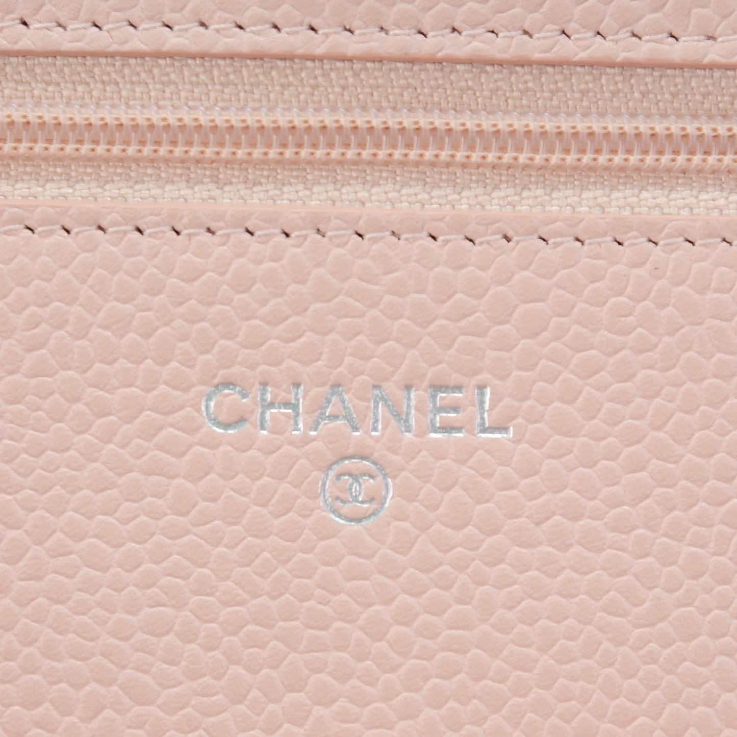Pearly Caviar Quilted Wallet On Chain WOC Pink