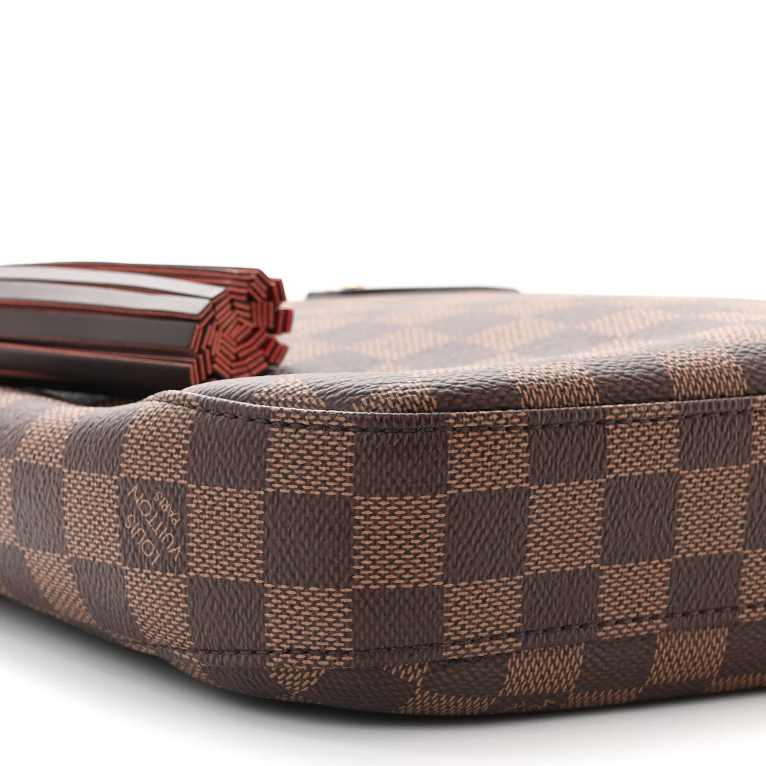 Louis Vuitton Damier Ebene South Bank Besace 9 of 11