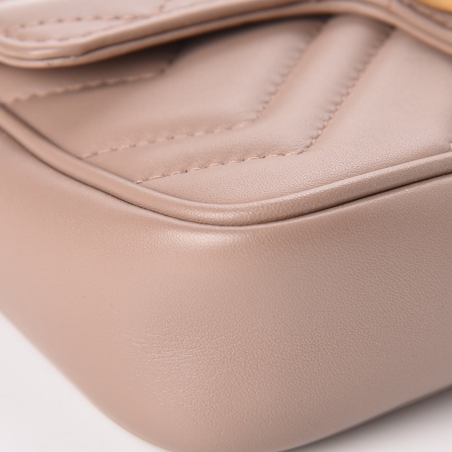 Calfskin Matelasse Super Mini GG Marmont Shoulder Bag Porcelain Rose