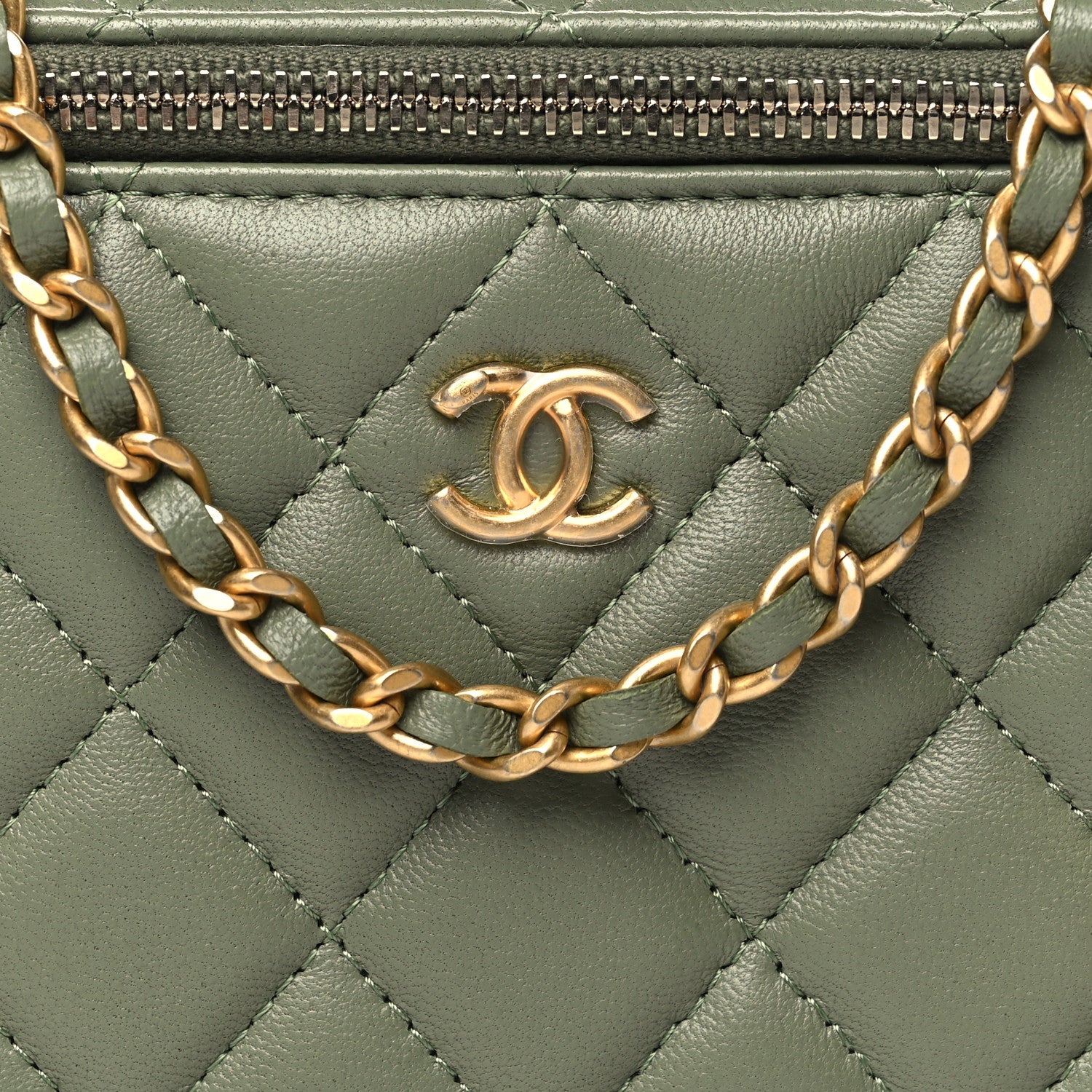 Chanel Lambskin Quilted Small Pearl Crush Vanity Case With Chain  Green 9 of 12