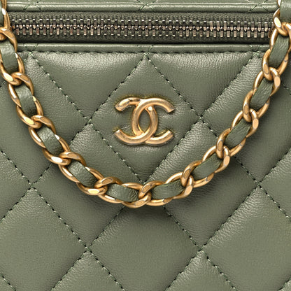 Chanel Lambskin Quilted Small Pearl Crush Vanity Case With Chain  Green 9 of 12