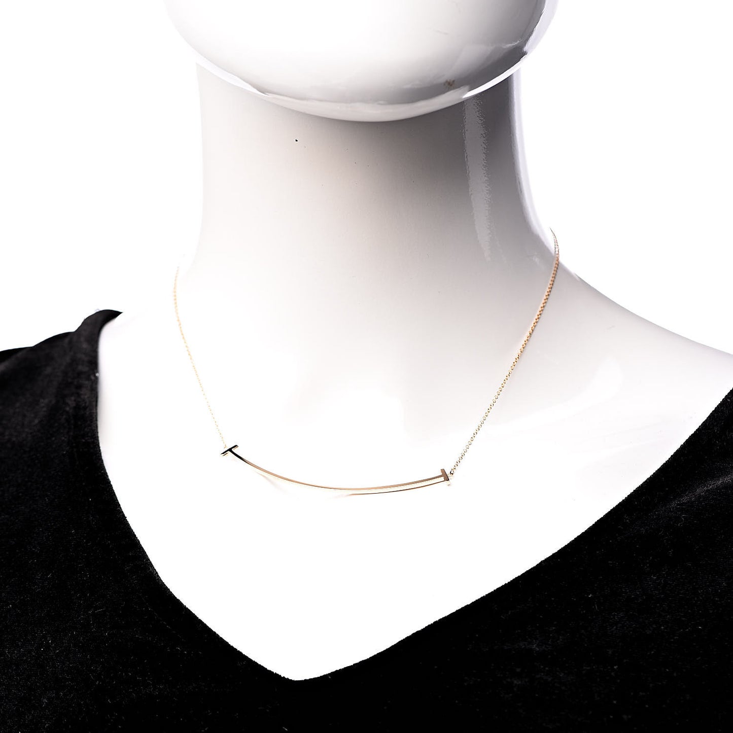 18K Rose Gold T Smile Pendant Necklace