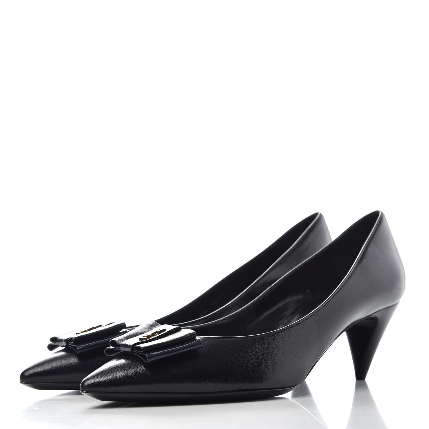 Calfskin Bow Anais Pumps 37.5 Black