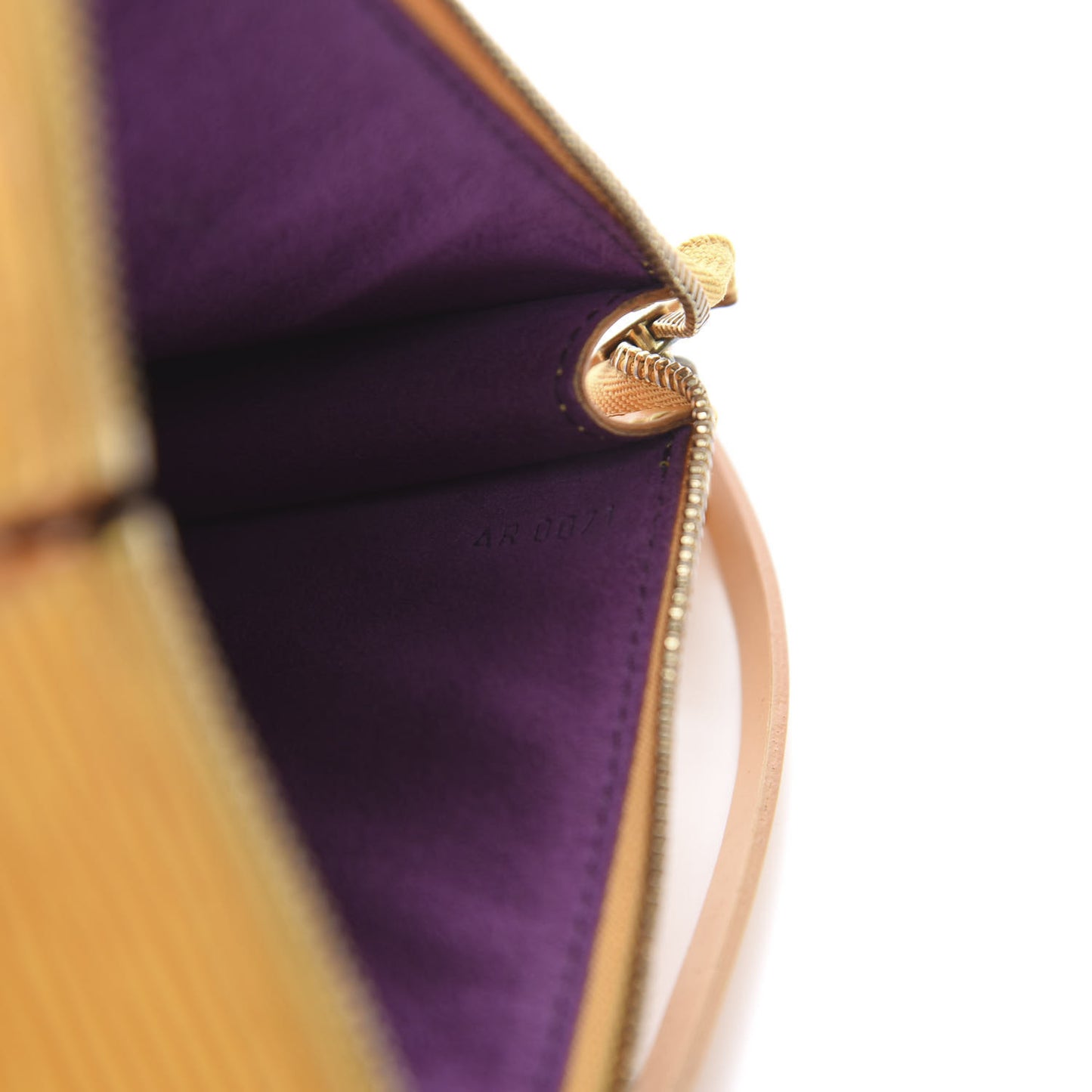 Epi Pochette Accessories 24 Tassil