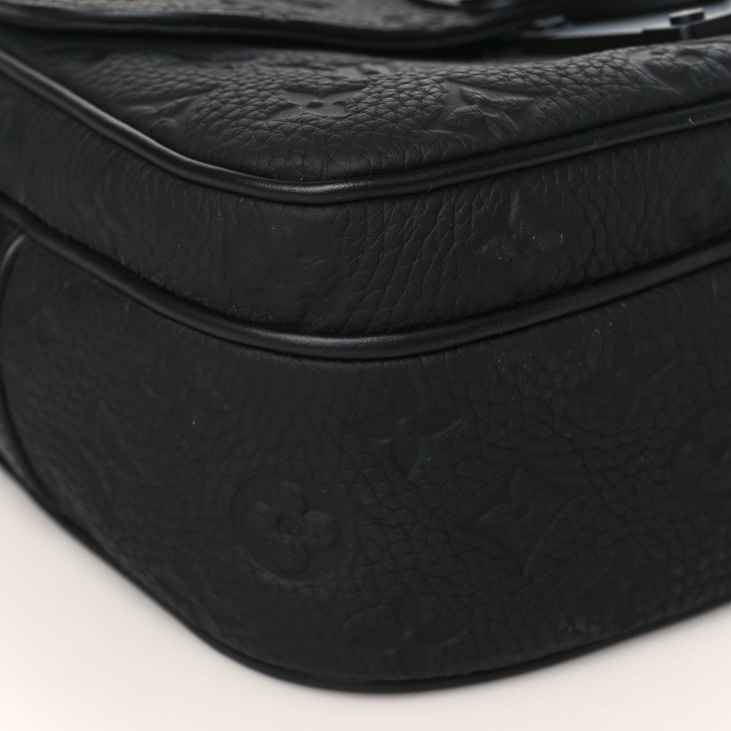 Louis Vuitton Taurillon Monogram S Lock Messenger Black 6 of 8