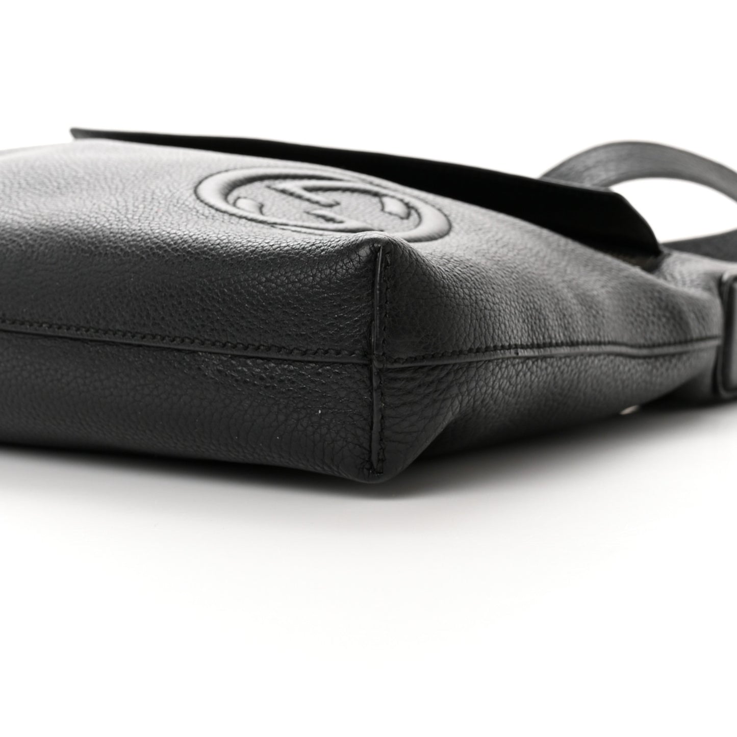 Pebbled Calfskin Medium Soho Messenger Bag Black