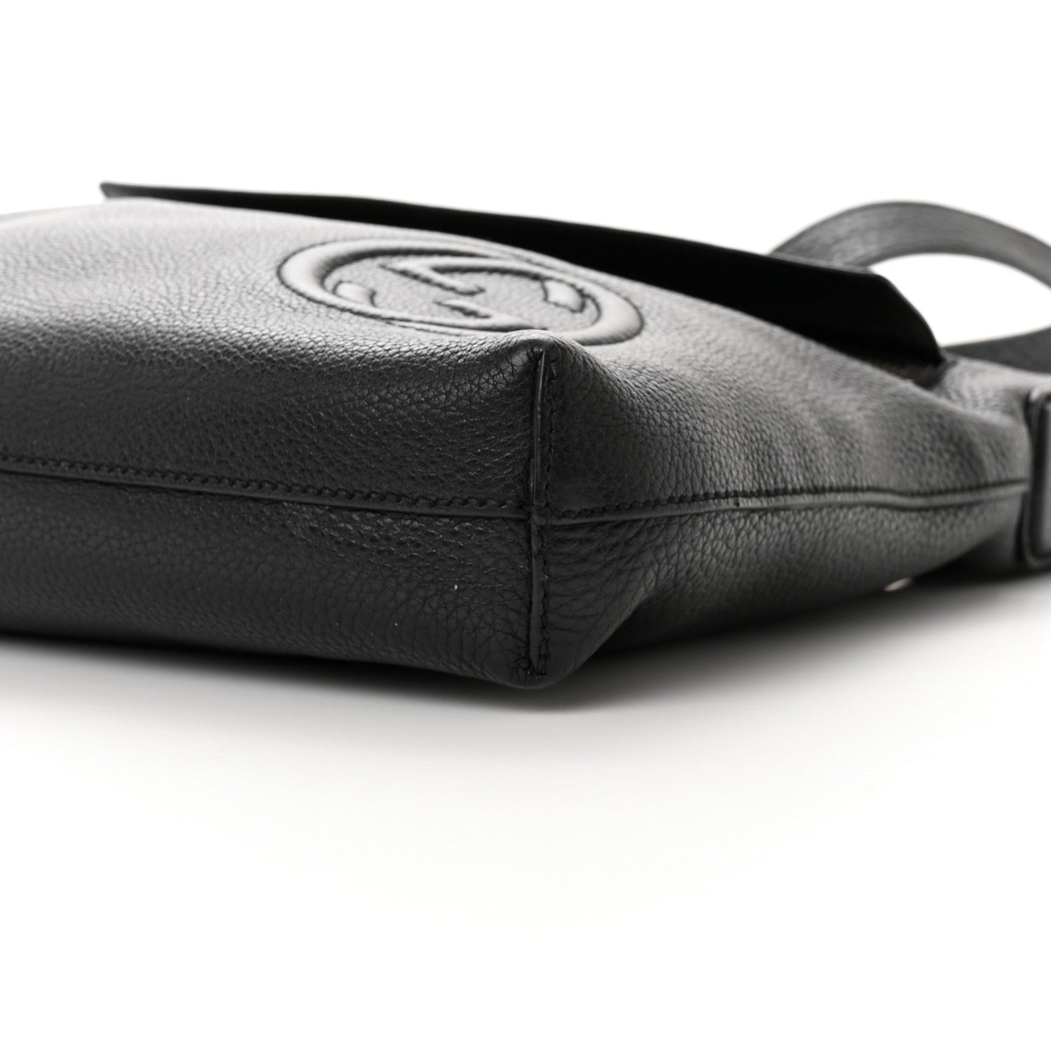 Gucci Pebbled Calfskin Medium Soho Messenger Bag Black 10 of 13