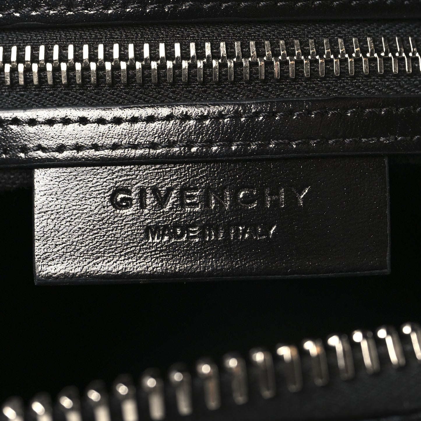 Shiny Lord Calfskin Mini Antigona Black