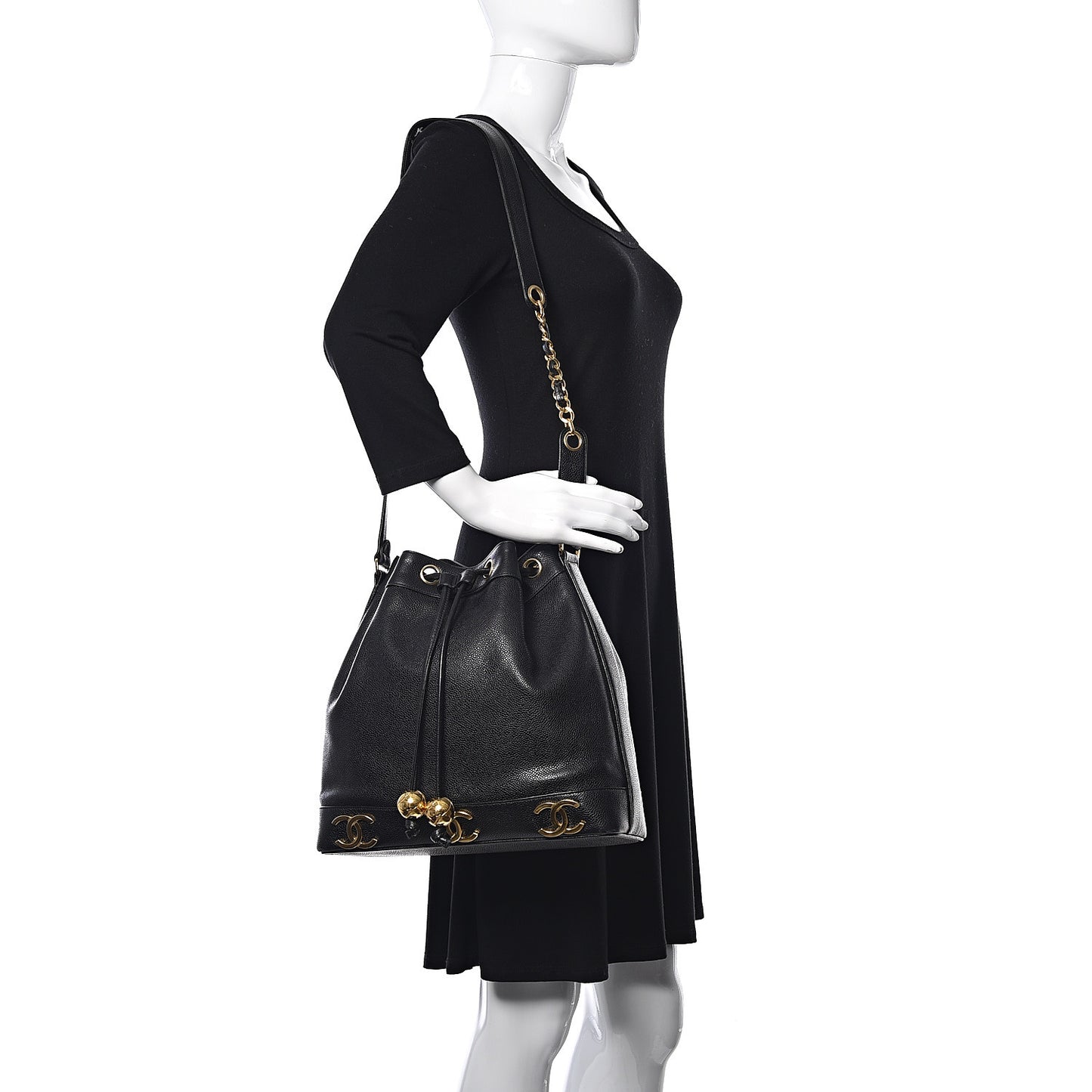 Caviar CC Drawstring Shoulder Bag Black