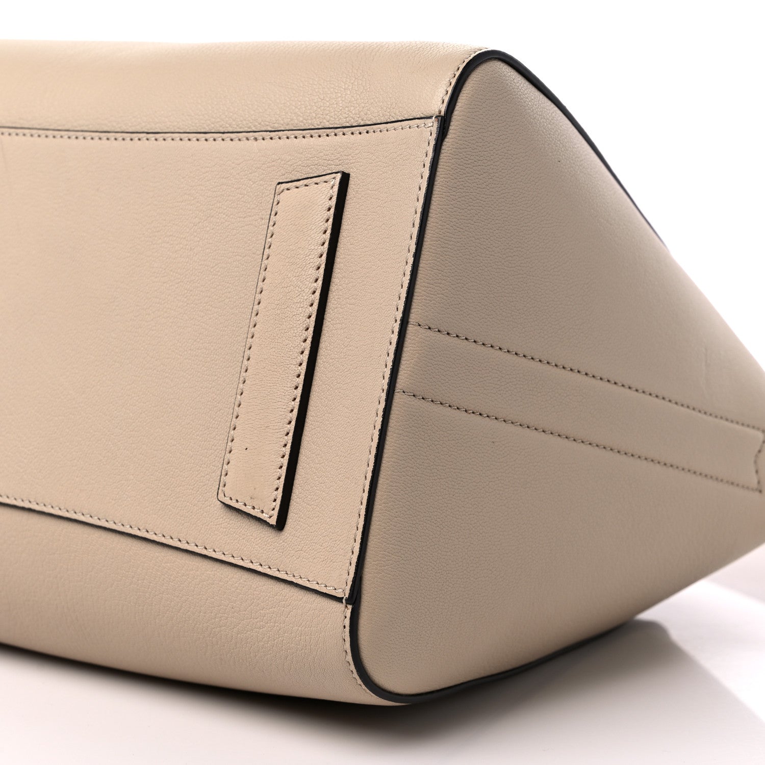 Givenchy Sugar Goatskin Medium Antigona Dune 9 of 10