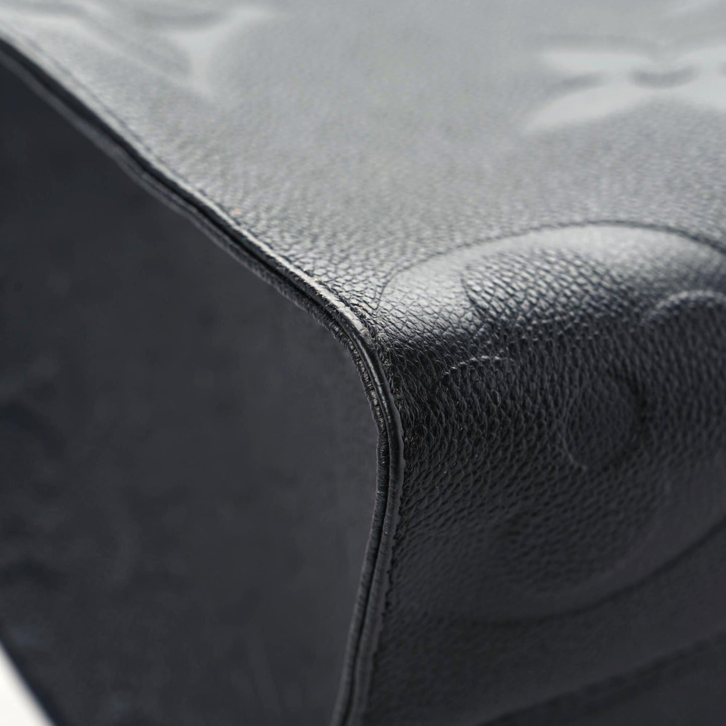 Empreinte Monogram Giant Onthego MM Black