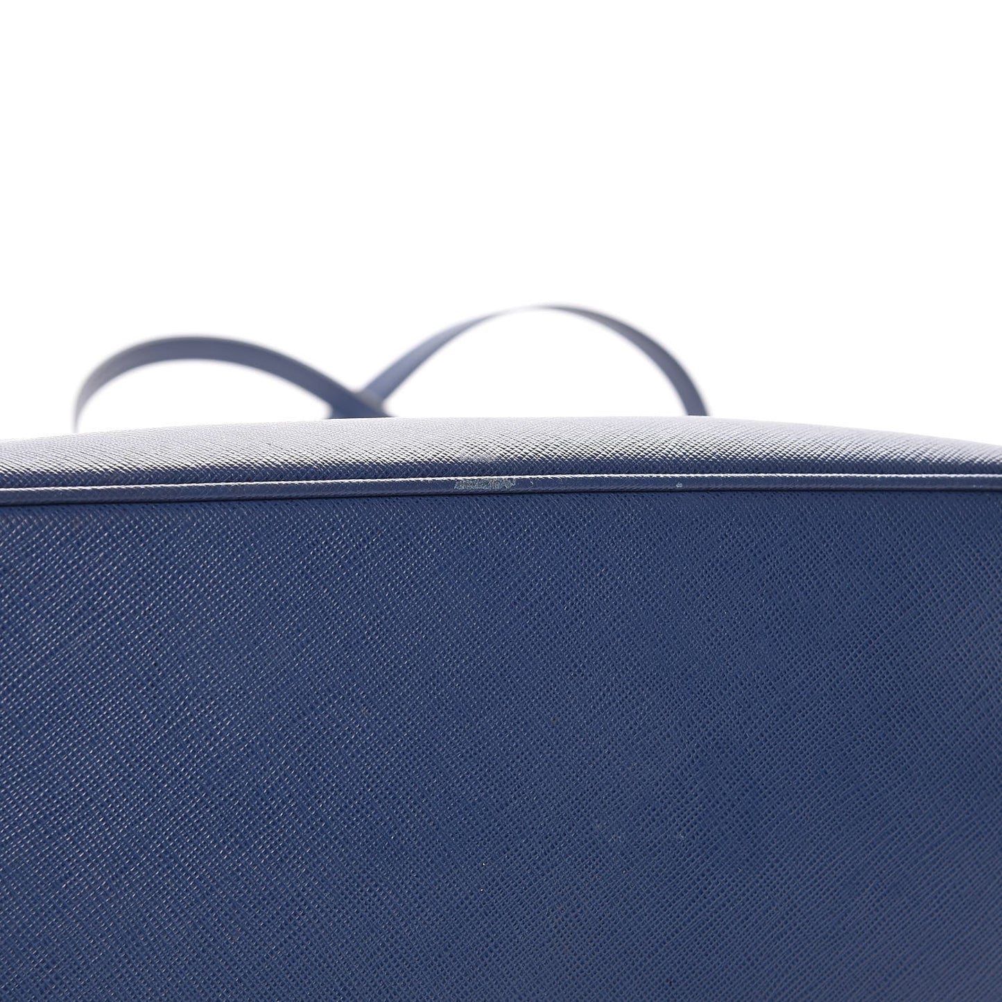 Saffiano Lux Medium Tote Bluette