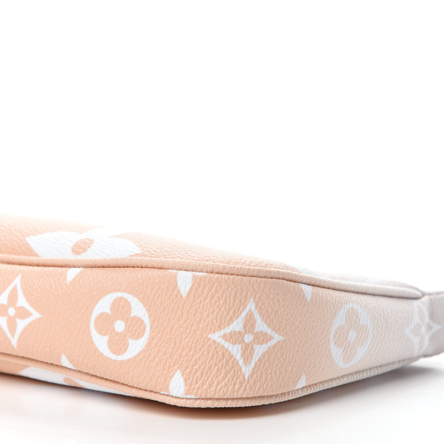 Louis Vuitton Monogram Giant By The Pool Multi Pochette Accessories Brume 7 of 9