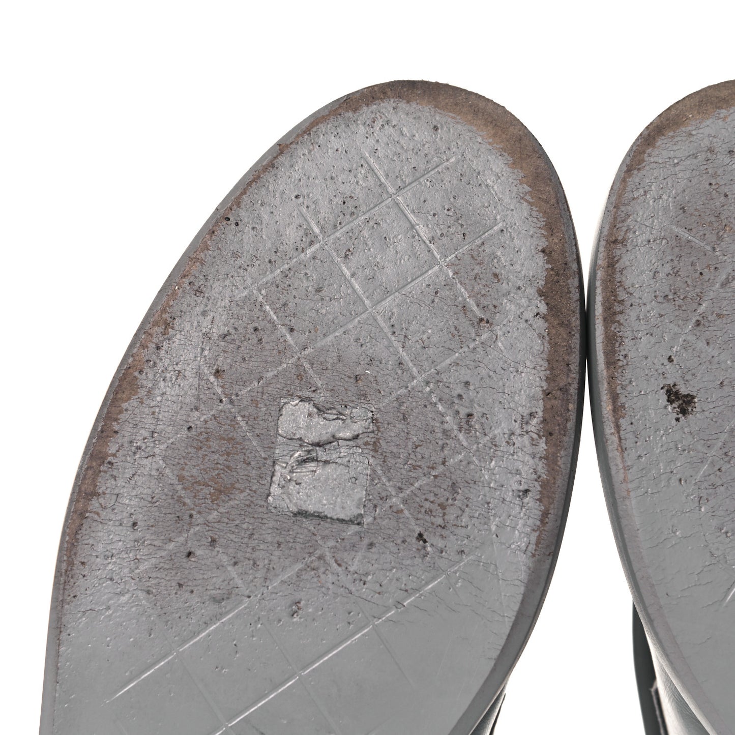 Lambskin Quilted CC Turnlock Loafers 42 Grey