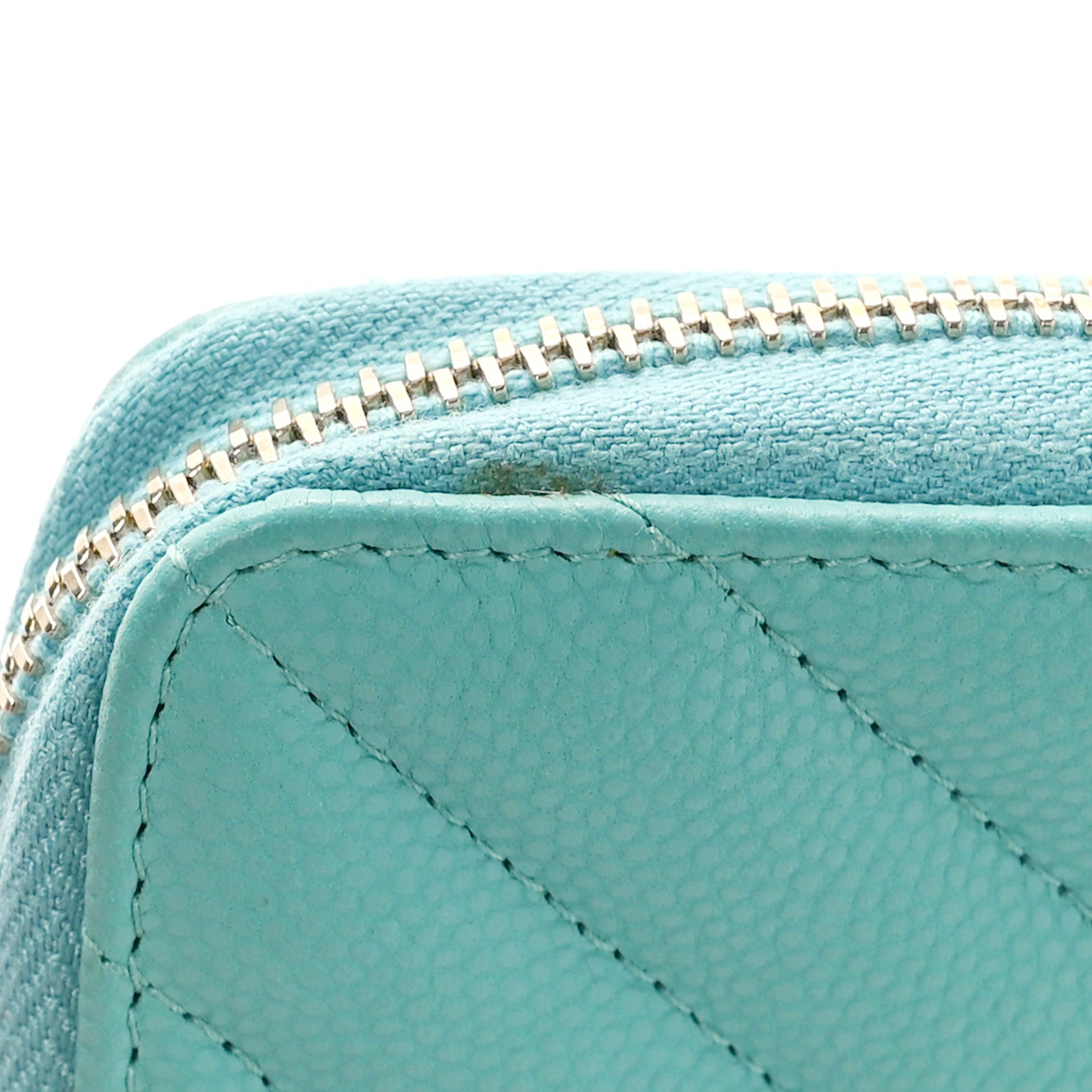 Chanel Caviar Flat Chevron Quilted Zip Coin Purse Green 10 of 10