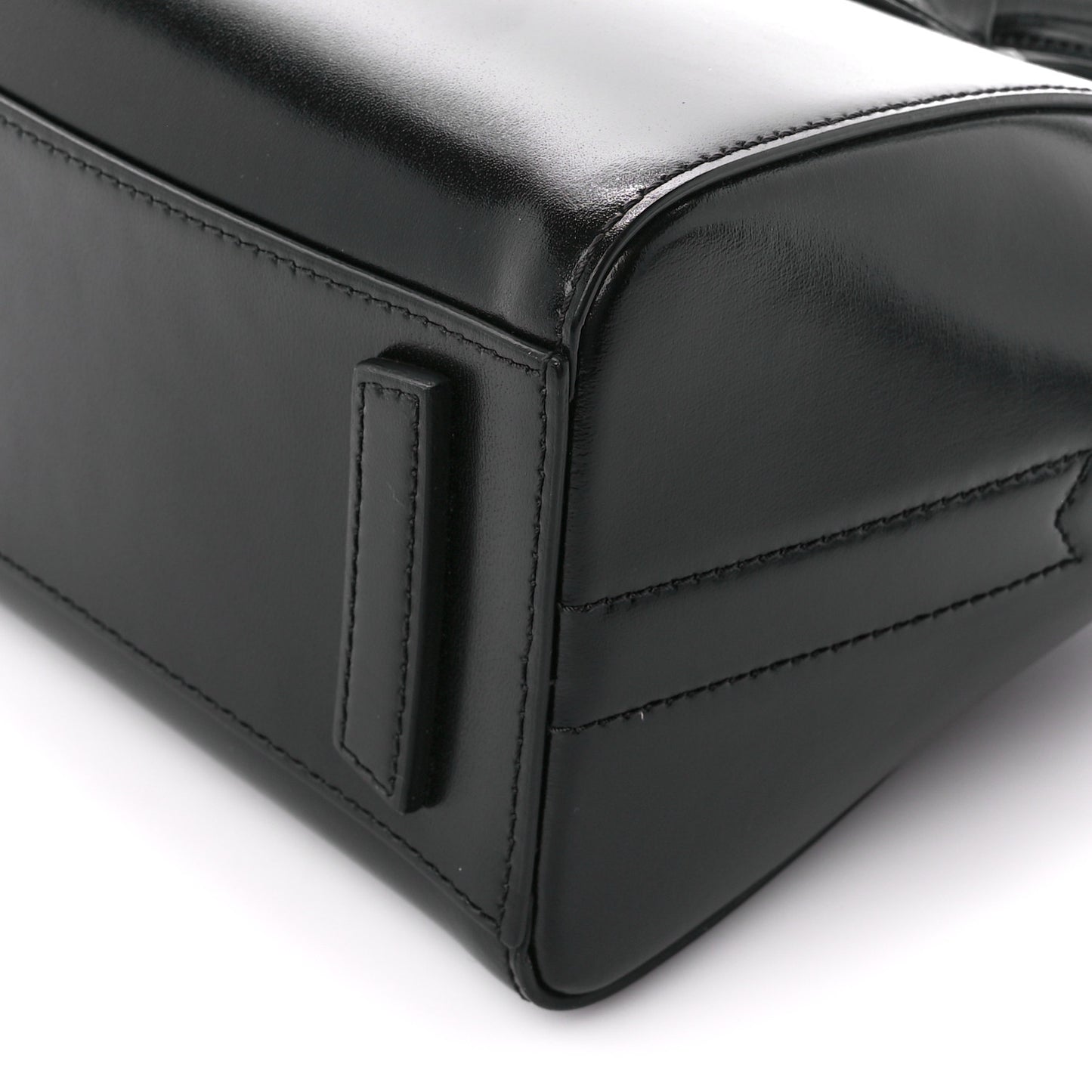 Shiny Lord Calfskin Mini Antigona Black