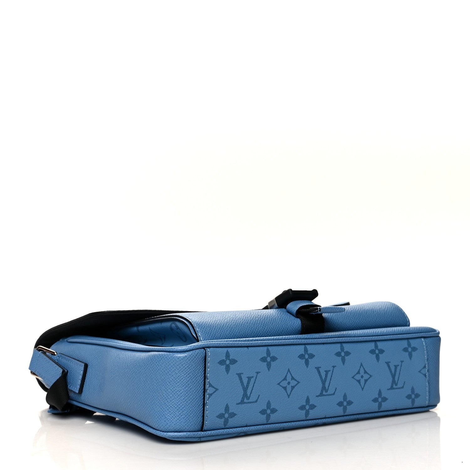 Louis Vuitton Taigarama Messengerama Denim 2 of 10