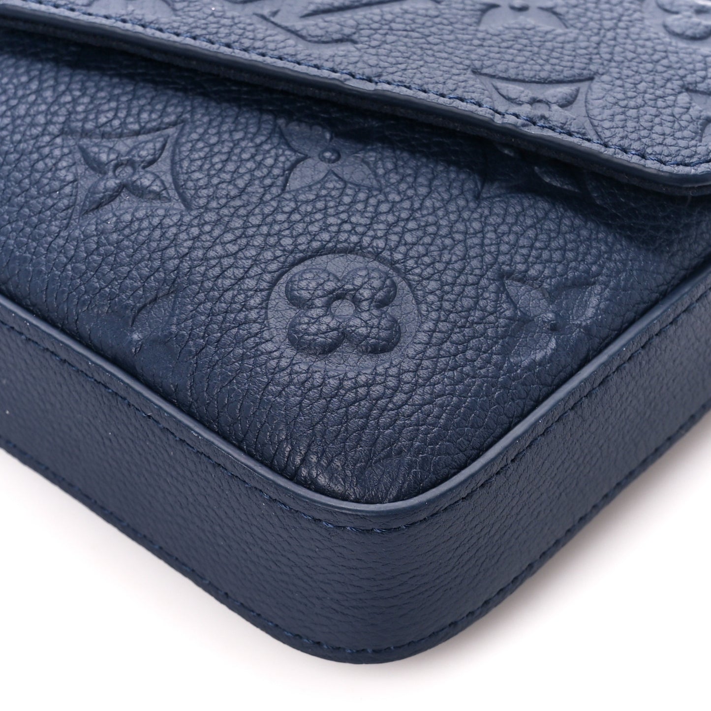 Empreinte Pochette Felicie Chain Wallet Navy