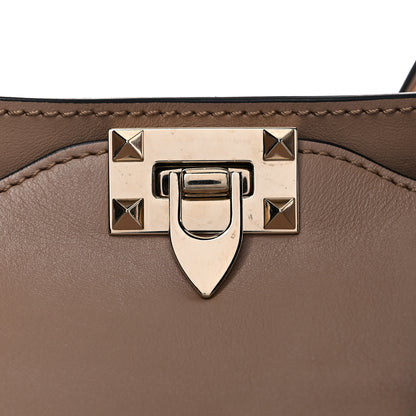 Valentino Garavani Vitello Medium Rockstud Tote Alpaca 23 of 23