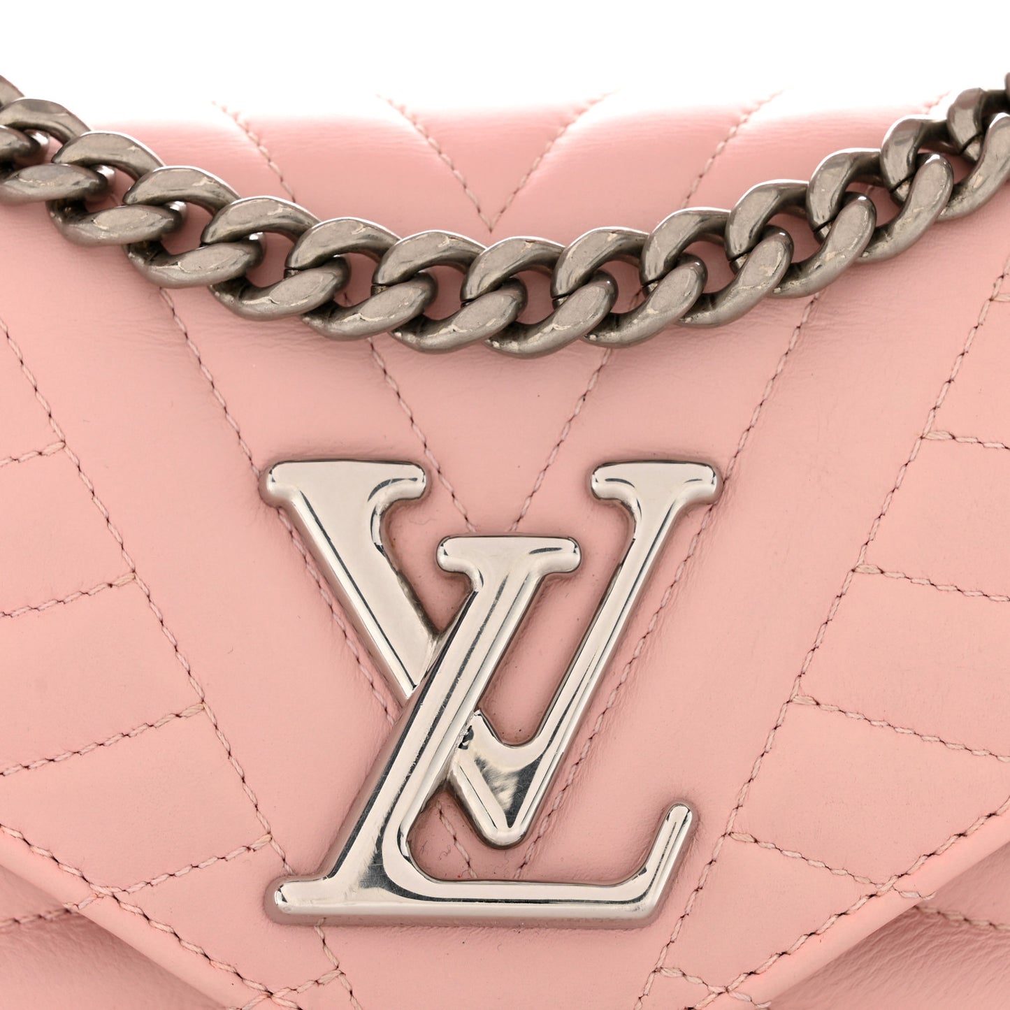 Calfskin New Wave Chain PM Smoothie Pink