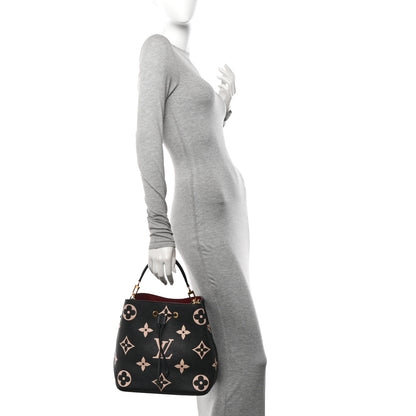 Louis Vuitton Empreinte Monogram Giant Neonoe MM Black Beige 2 of 15