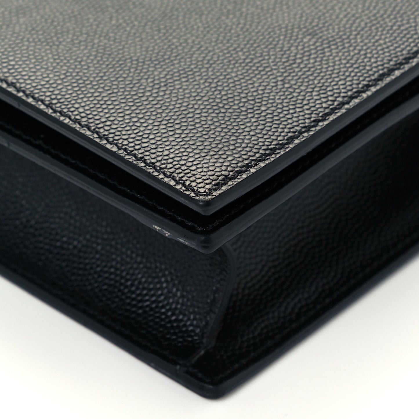 Grain De Poudre Classic Monogram Kate Clutch Black