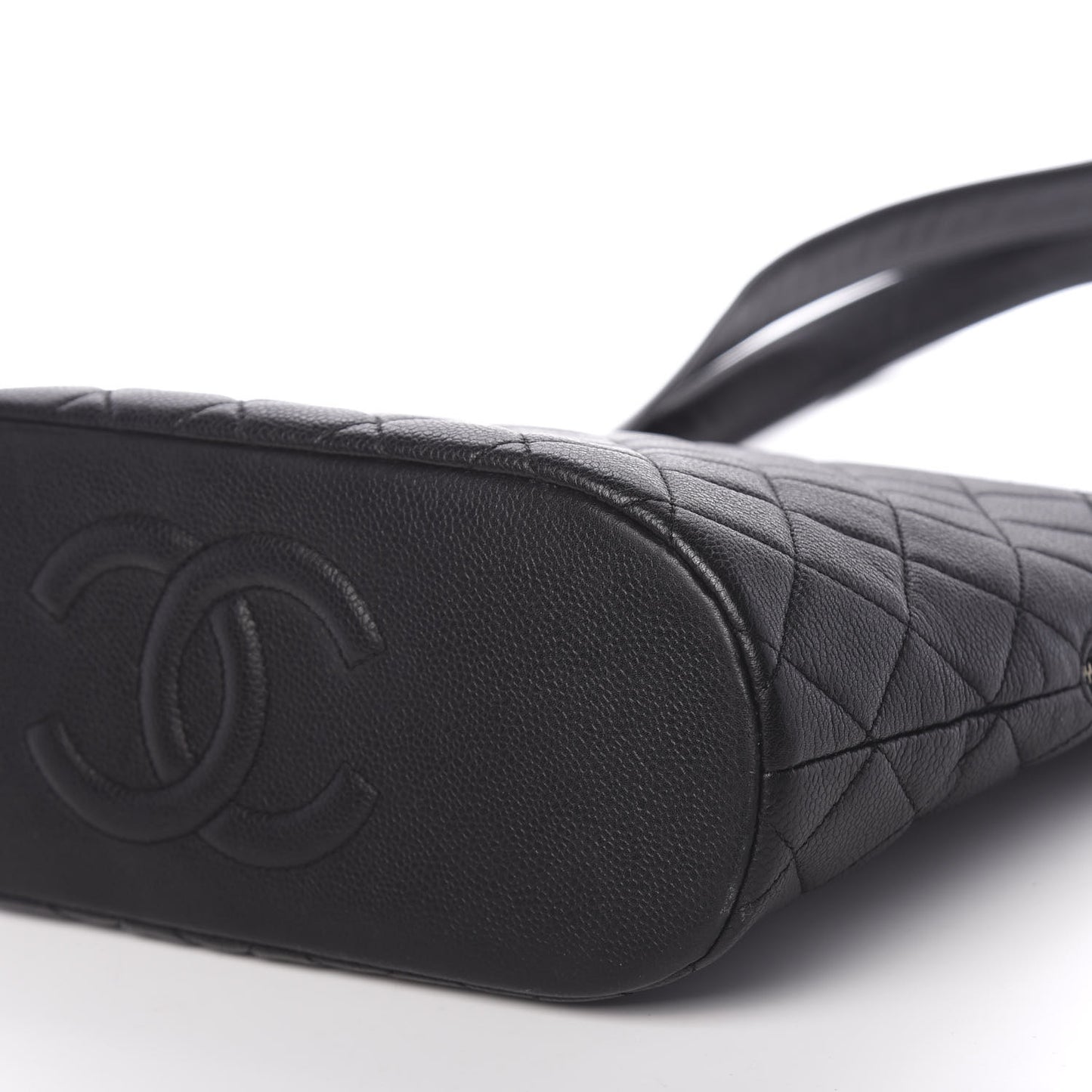 Caviar CC Shoulder Bag Black