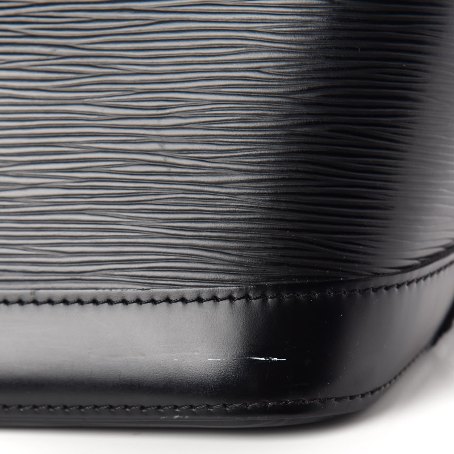 Louis Vuitton Epi Alma PM Black 13 of 15