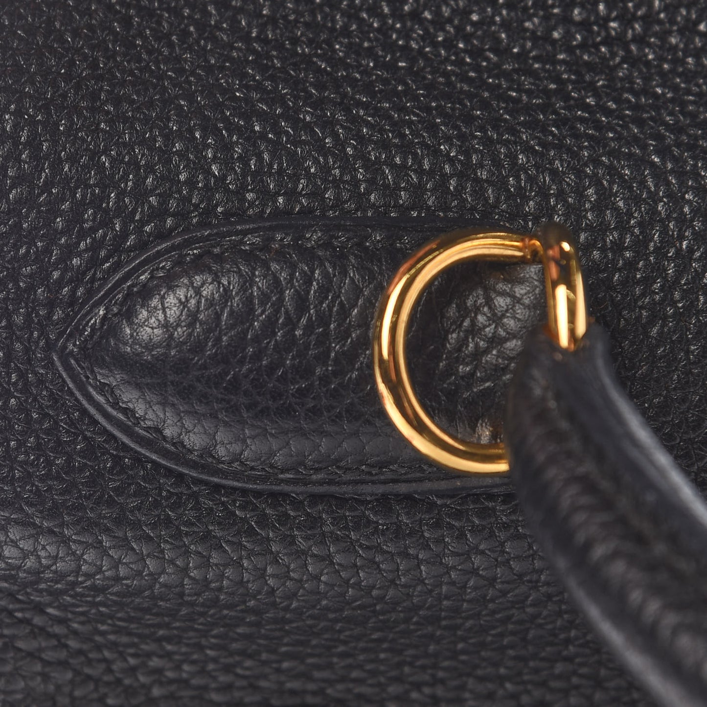 Taurillon Clemence Kelly Retourne 32 Black