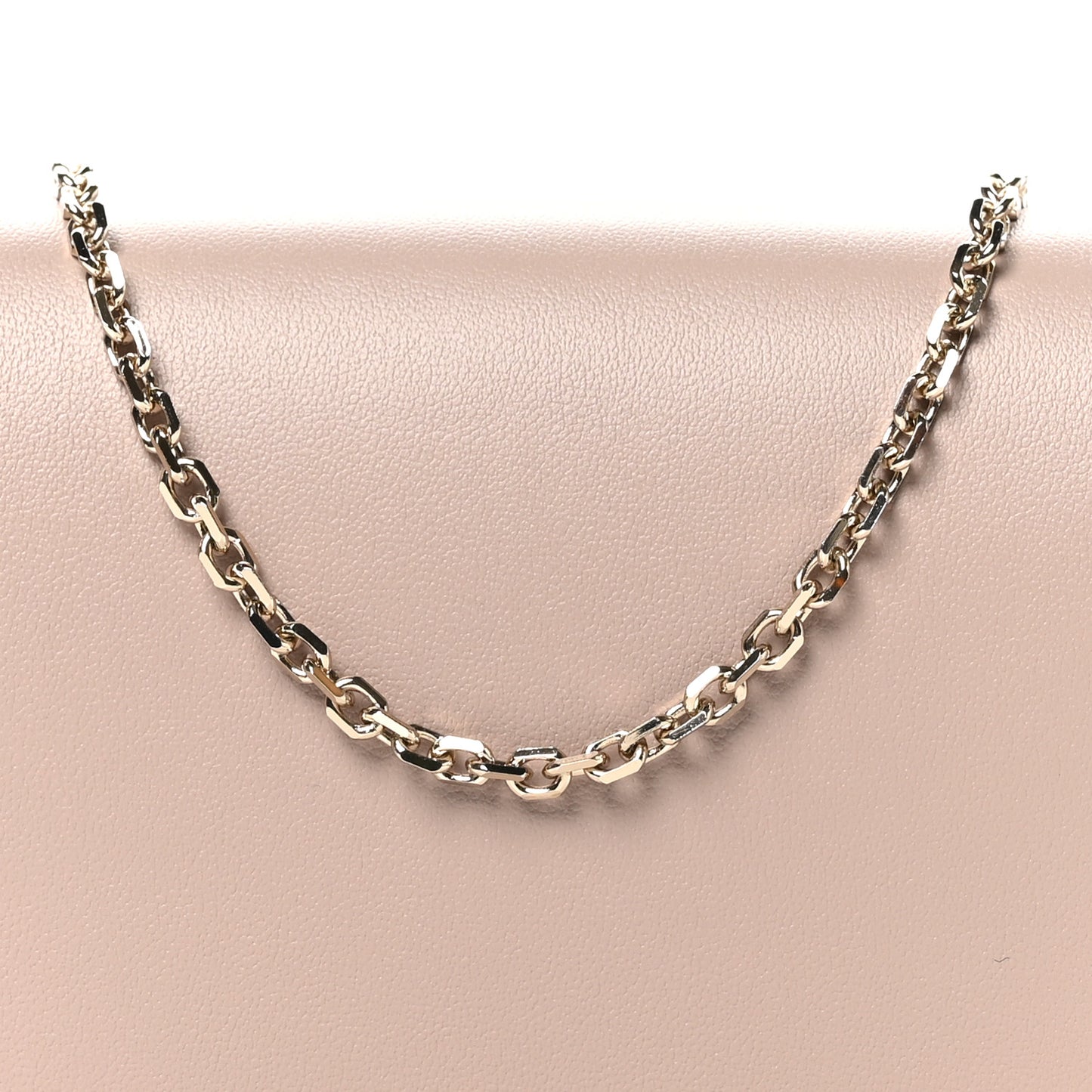 Vitello Rockstud Wallet on Chain Poudre