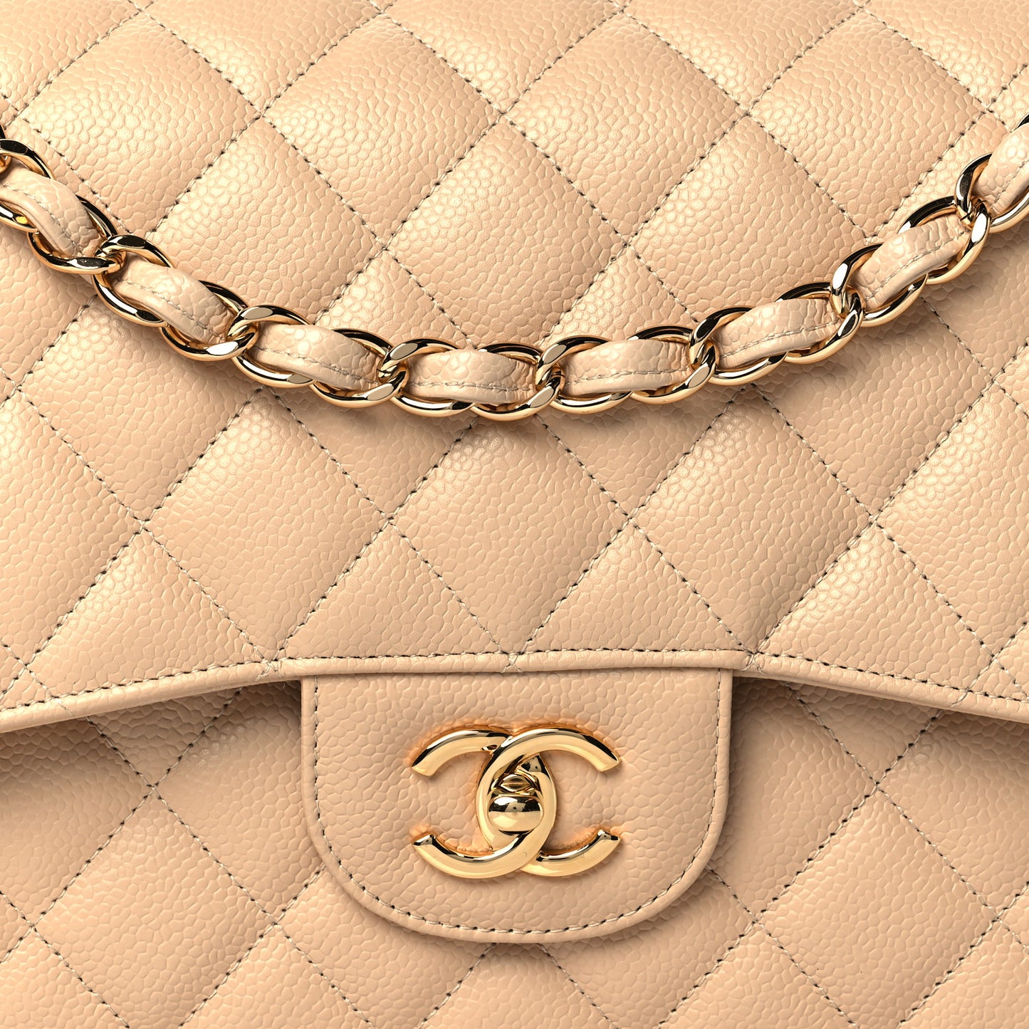 Caviar Quilted Jumbo Double Flap Beige Clair