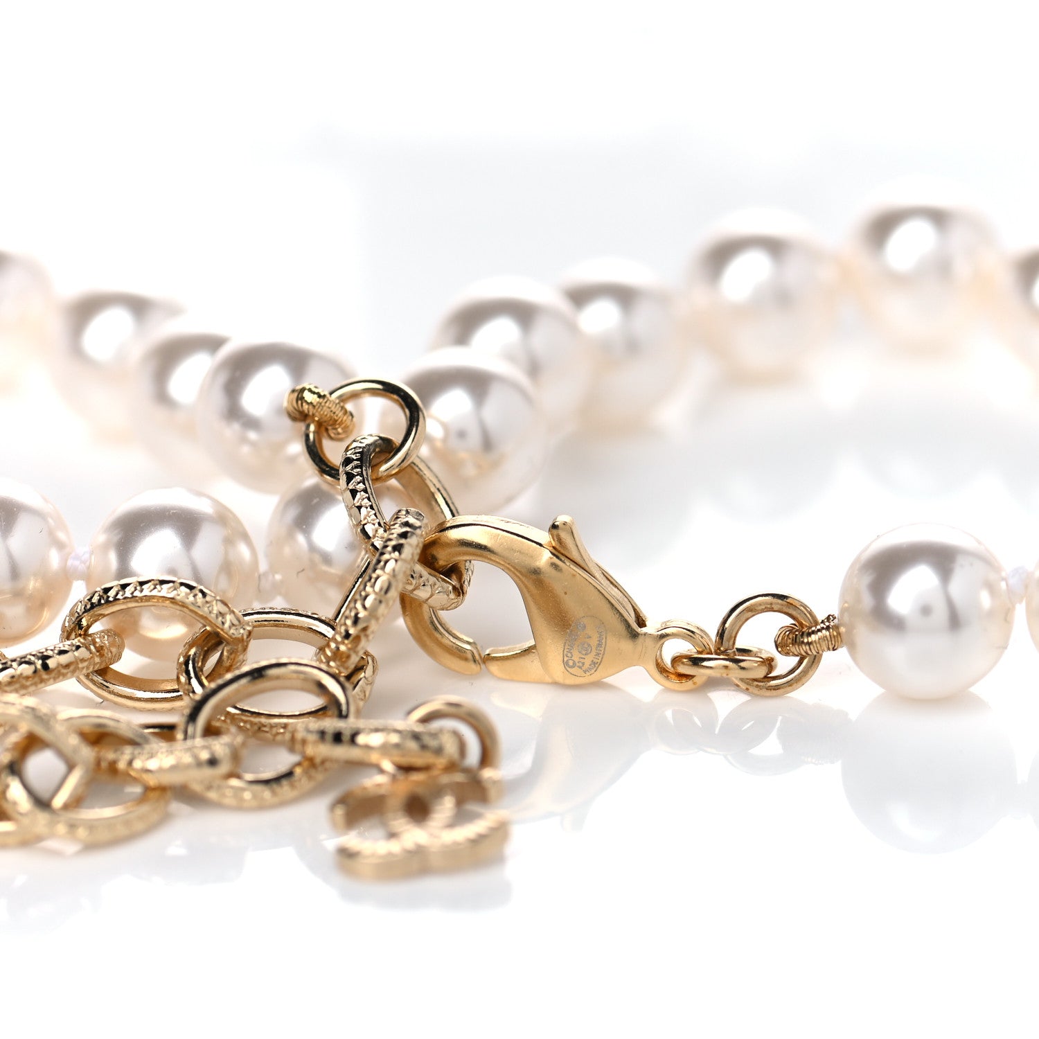 Chanel Pearl Crystal CC Short Necklace Gold 3 of 4