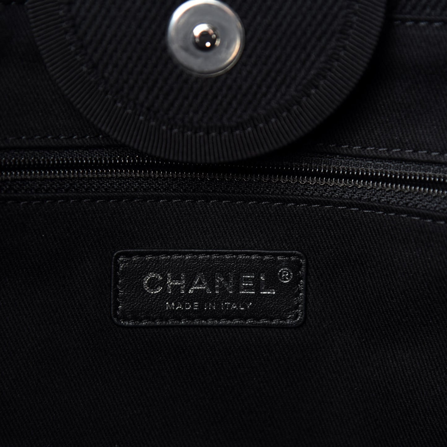 Canvas Pearl Medium Deauville Tote Black