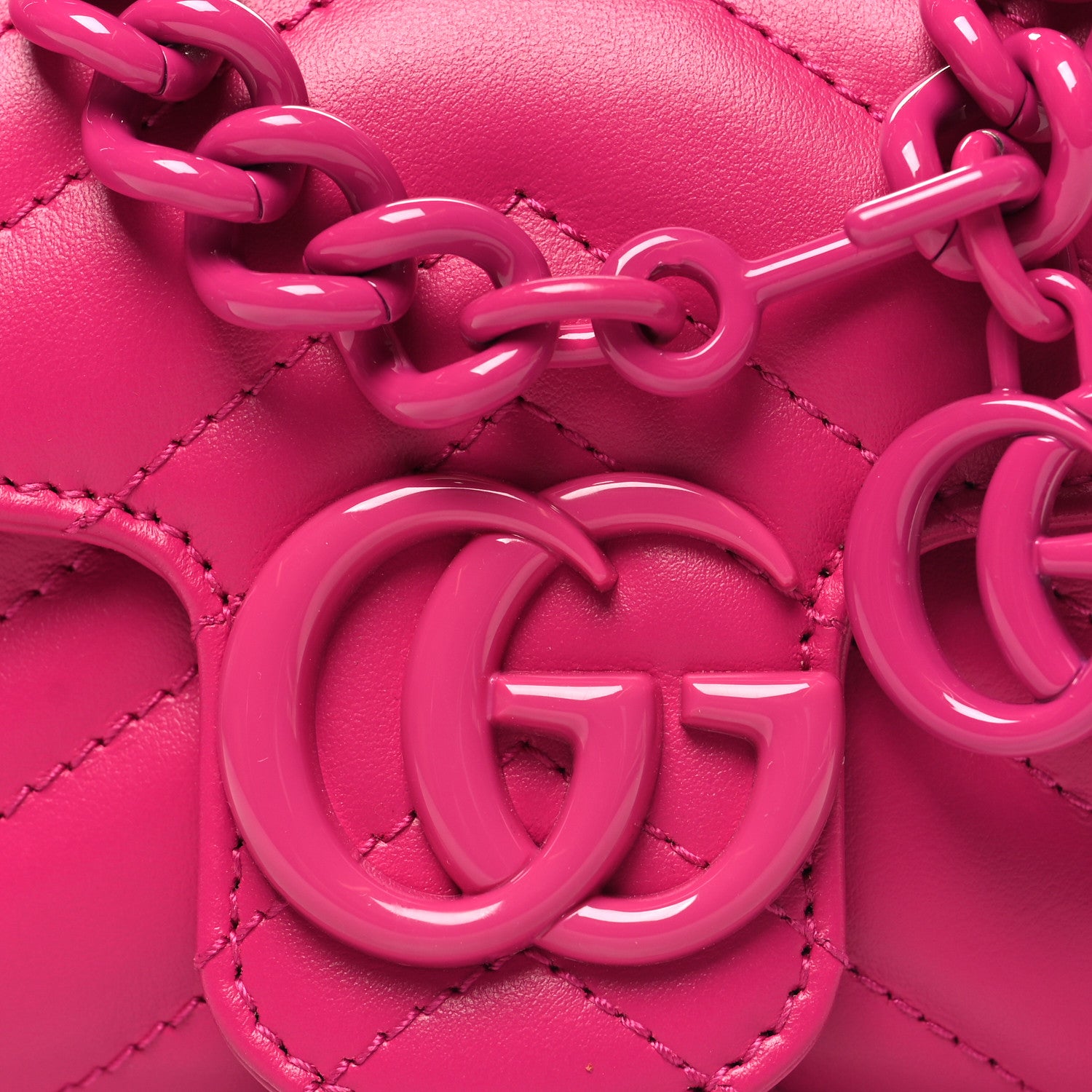 Gucci Calfskin Matelasse Monochrome GG Marmont Chain Belt Bag Classic Fuxia 6 of 10