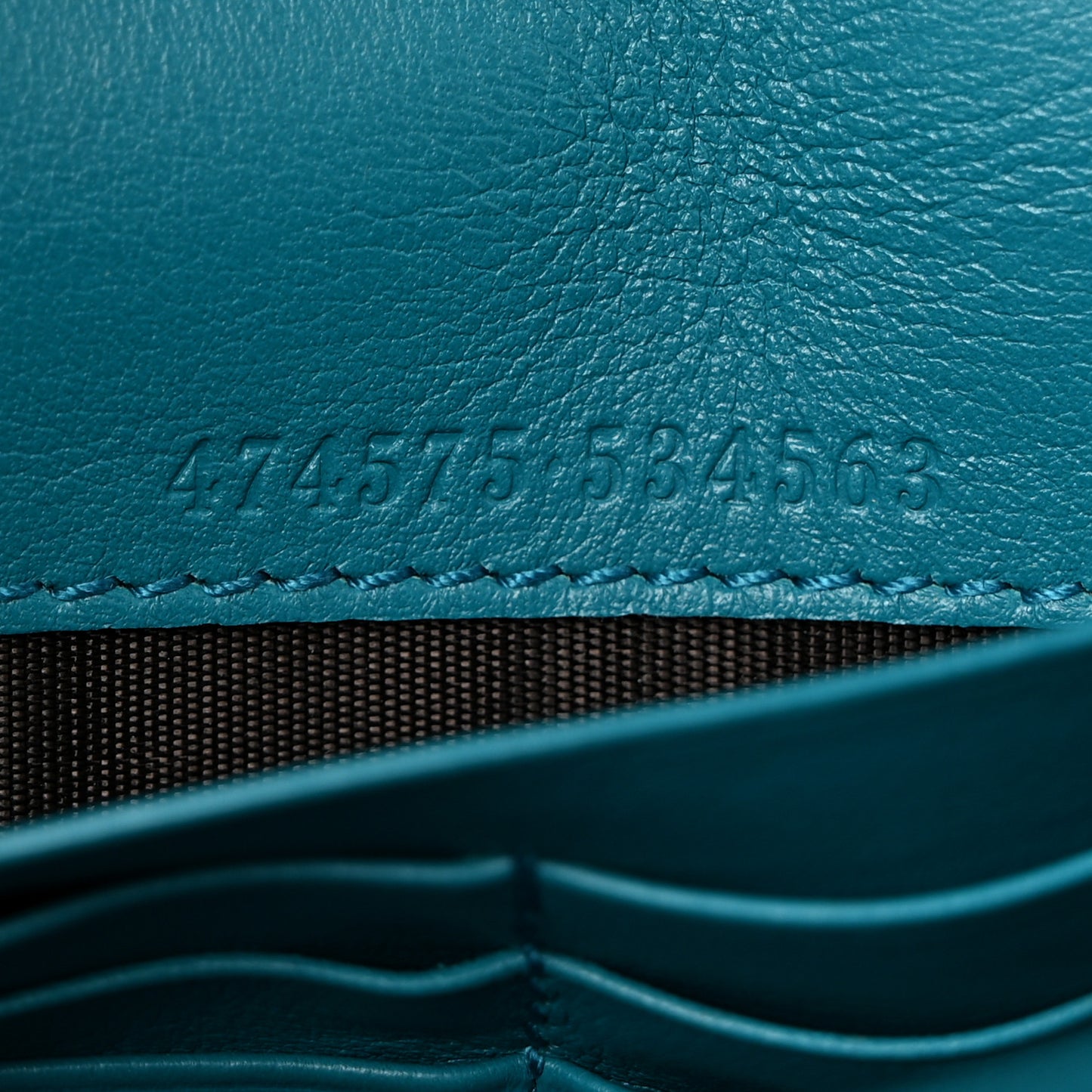 Velvet Matelasse GG Marmont Chain Wallet Pavone Cyan