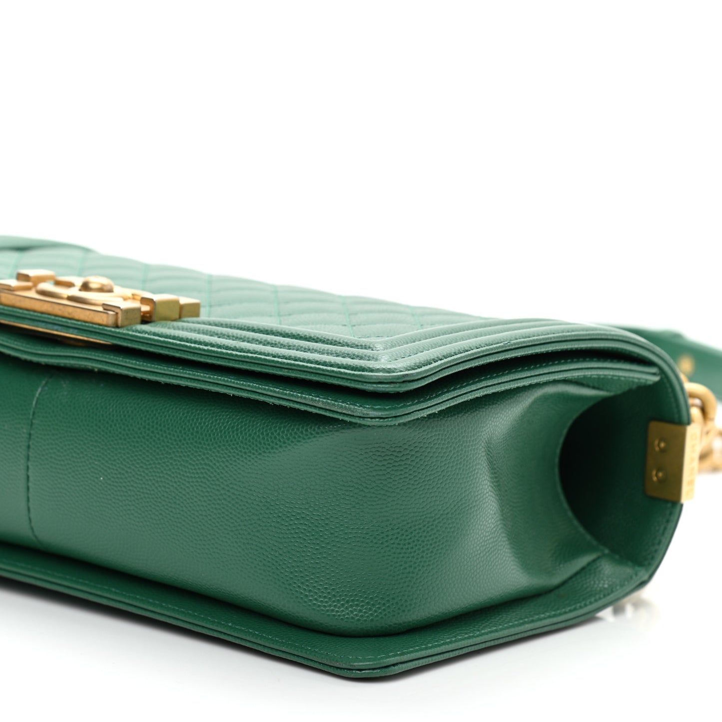 Caviar Quilted Medium Boy Flap Green