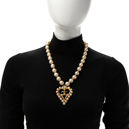Chanel Pearl CC Heart Necklace Gold White 2 of 6