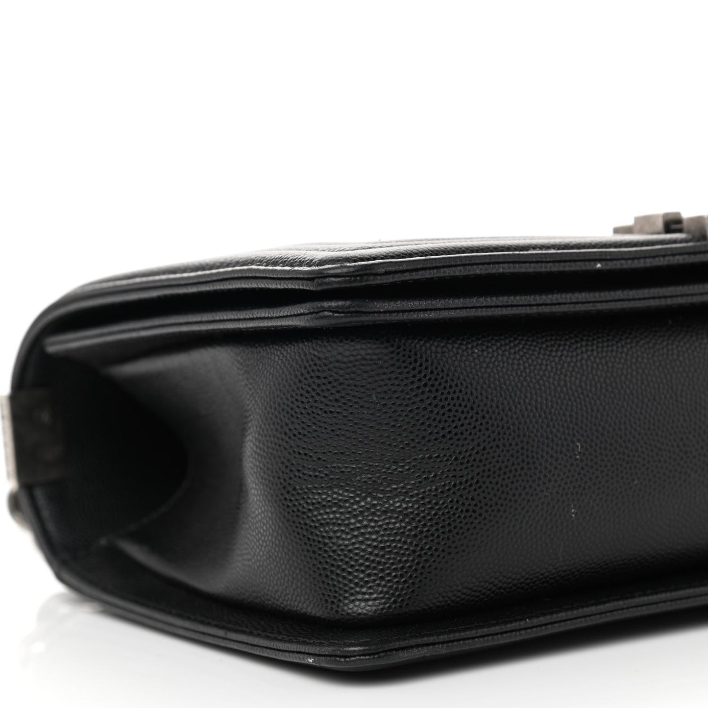 Caviar Quilted Medium Boy Flap Black