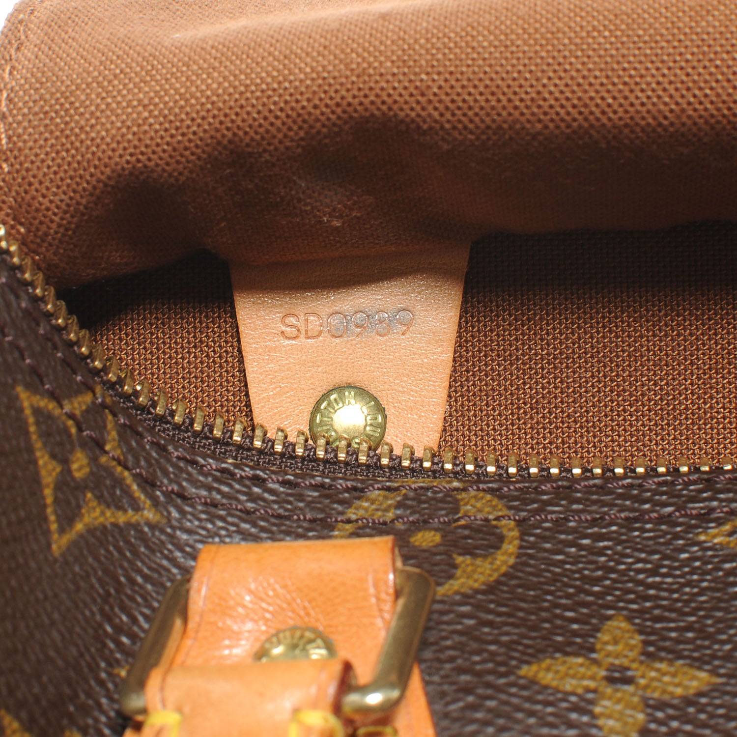 Louis Vuitton Monogram Speedy 25 7 of 7