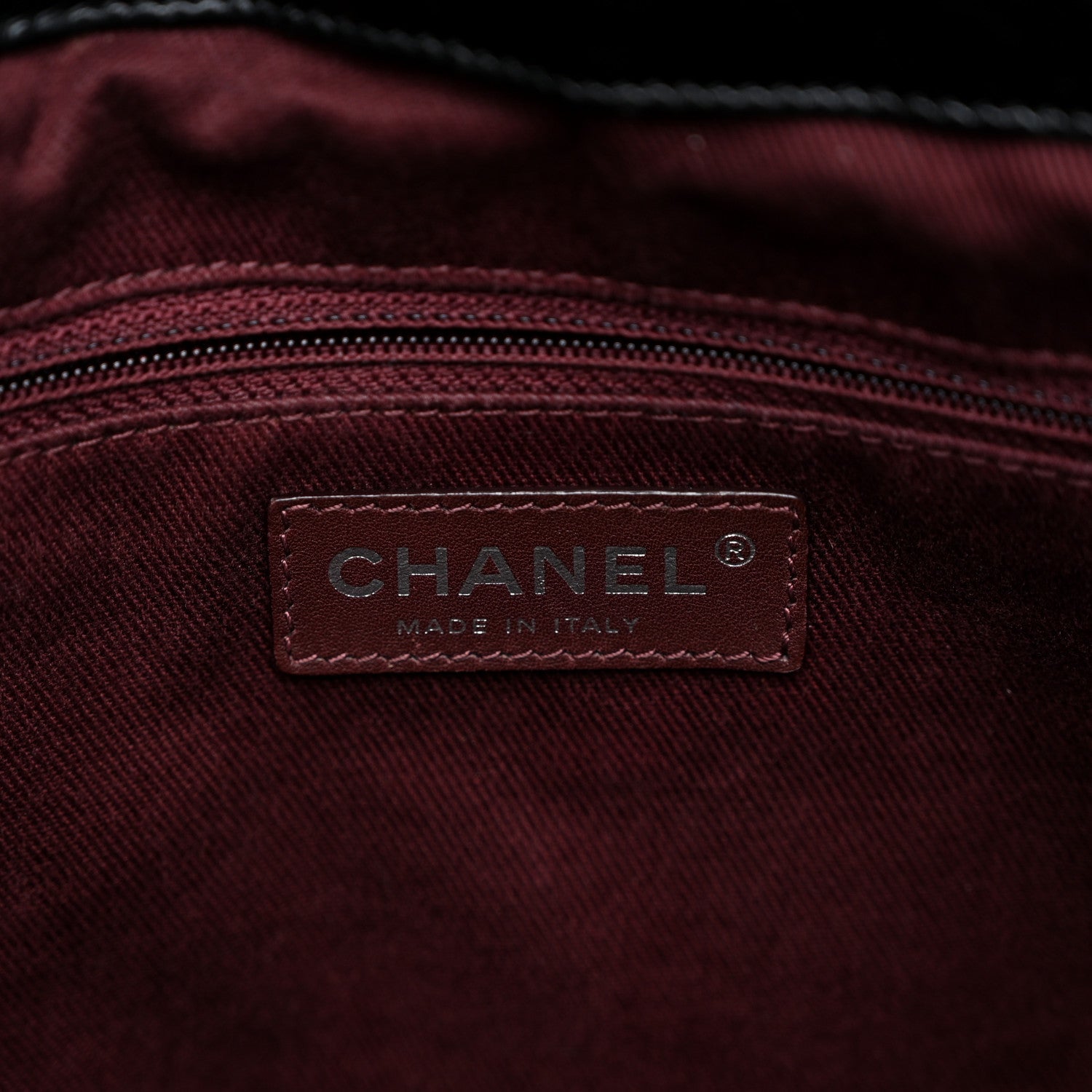 Chanel Iridescent Calfskin Quilted Large In The Mix Tote Black 3 of 10